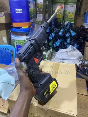 Portable Cordless High-Pressure Cleaner