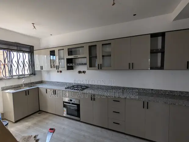 Modern Fitted Kitchen Design - 1