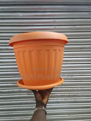 Resort Plastic Flower Pots