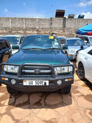 Toyota Hilux Surf 2004 Green