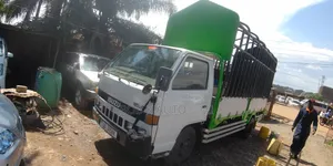 1998 Isuzu Elf Truck - White