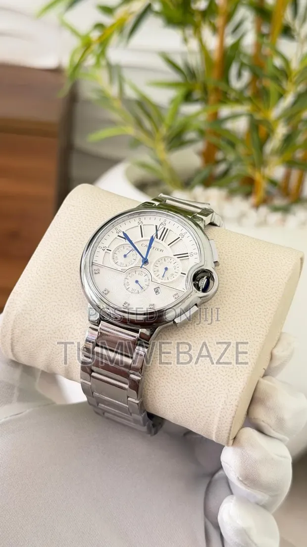 Cartier Classy Analog Watch - Gold - 1