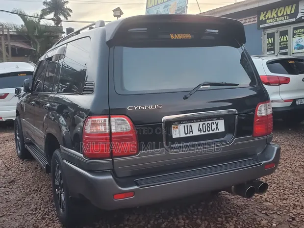 Toyota Land Cruiser Cygnus 4.7 2005 Black - 1