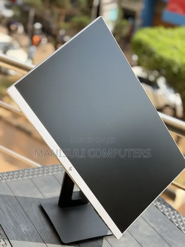 HP 22-inch IPS Gaming Monitor - 1