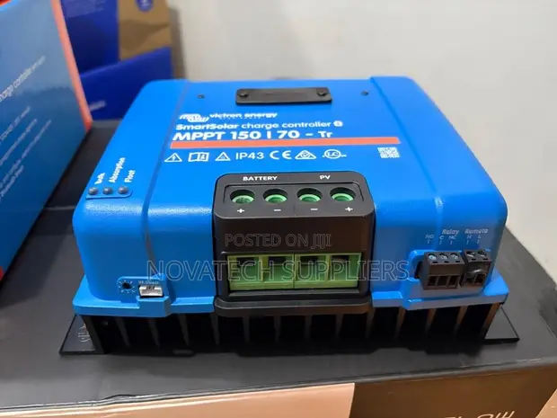 Victron SmartSolar MPPT 150V 70A Charge Controller - 1