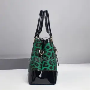 Leopard Print Zipper Closure Crossbody Bag