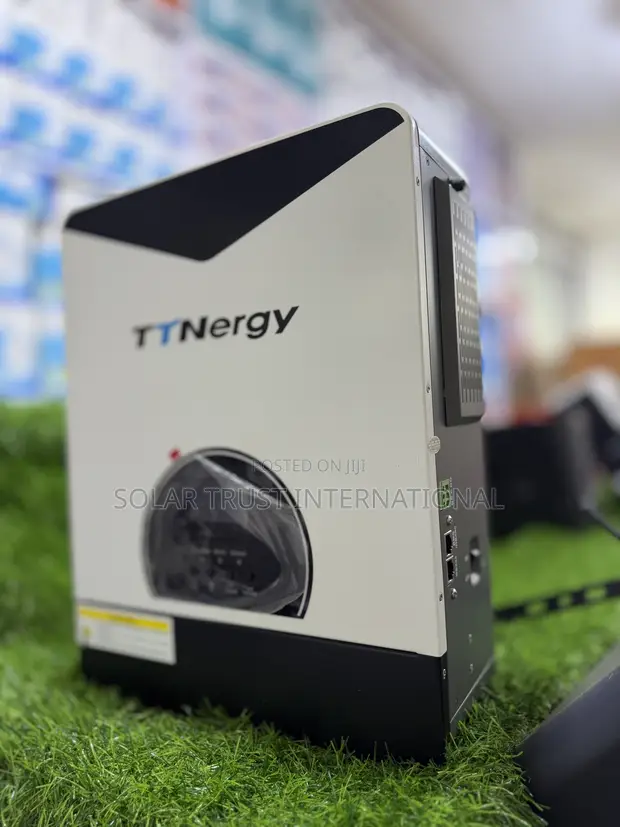 4000W Solar Hybrid Inverter (Brand New) - 1