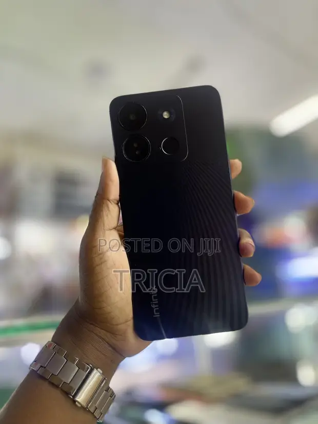 Infinix Smart 7 HD 64GB Black - 1