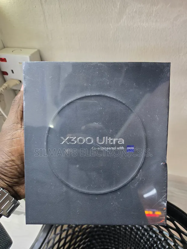New Vivo X300 Ultra 512GB Black - 1