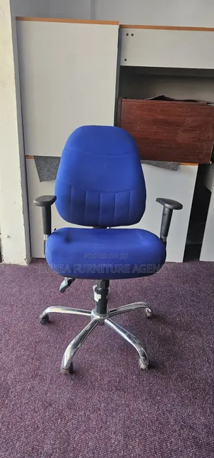 Refurbished Blue Adjustable Office Chair