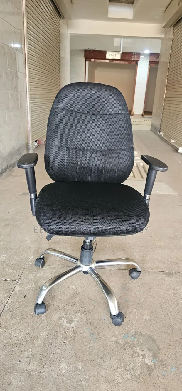 Refurbished Mesh Fabric Low Back Adjustable Office Chair - 1