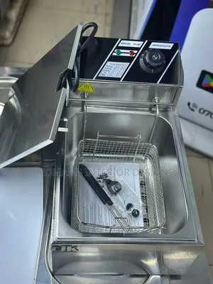 Brand New 4L Deep Fryer
