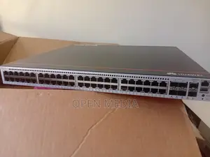 Huawei S5735-S48P4XE-V2 48-Port Gigabit PoE Switch