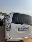 Toyota Noah 2.0 143hp FWD (8 Seater) 2012 Silver - 2