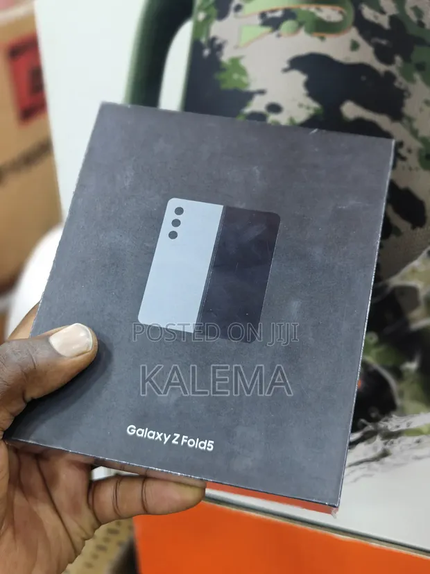 New Samsung Galaxy Z Fold 5 512GB Black - 1