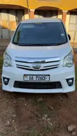 Toyota Noah 2.0 143hp AWD 8 Seater 2012 White - 2