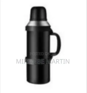 High-Capacity Insulated Vacuum Flask - Black