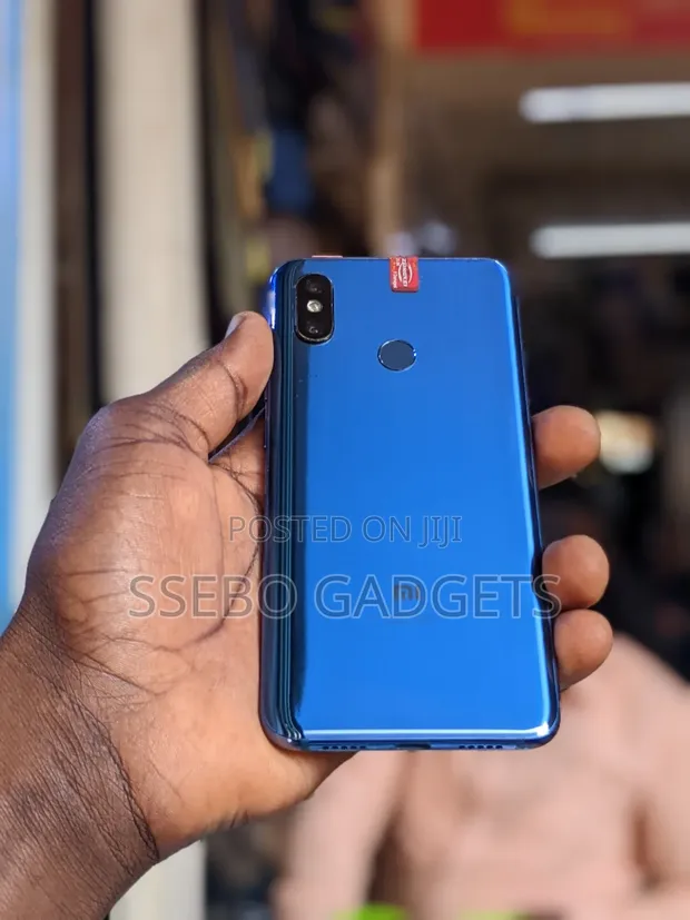 Xiaomi Mi 8 128GB Blue - 1