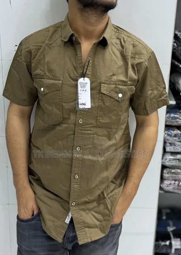 Short Sleeve T-Shirts with Buttoned Collar - 1
