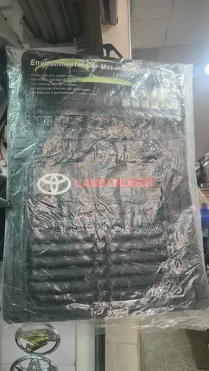 Toyota Land Cruiser Prado Floor Carpets/Mats