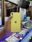 Apple iPhone 11 64GB Yellow - 1