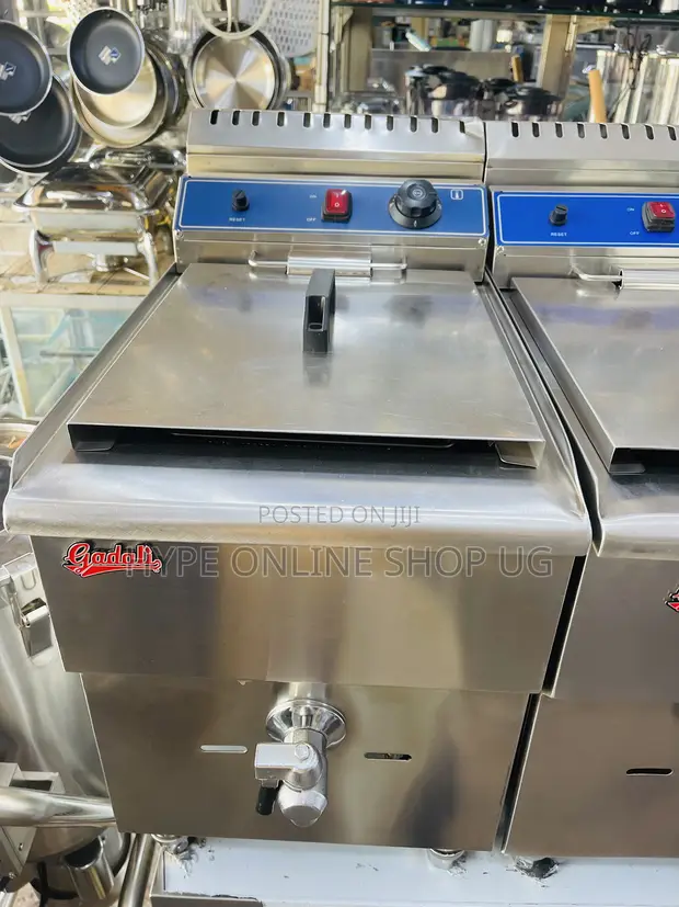 Brand New 12L Commercial Deep Fryer - 1