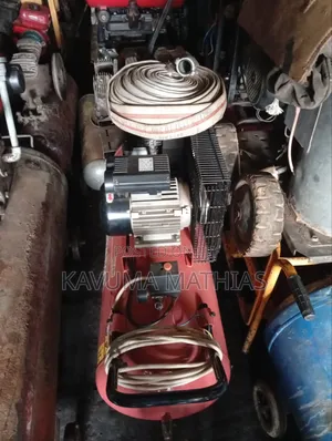 Zenith Air Compressor - Italian Used