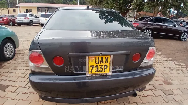 Toyota Altezza 2004 Black - 1