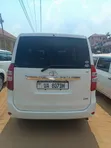 Toyota Noah 2013 White - 4