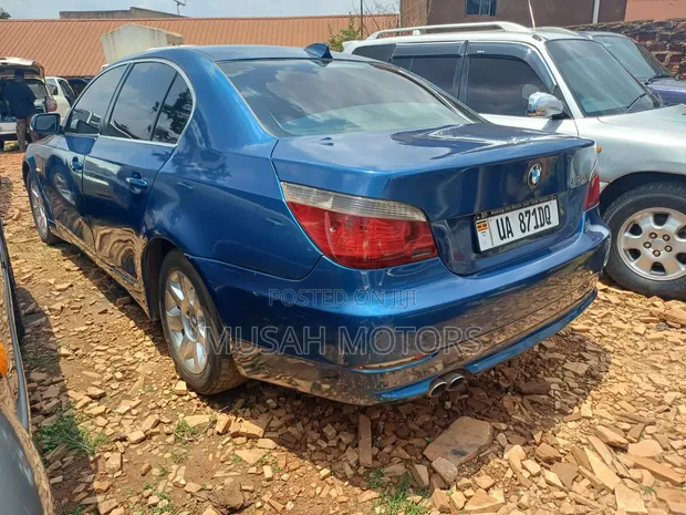 BMW 525i 2008 Blue - 1