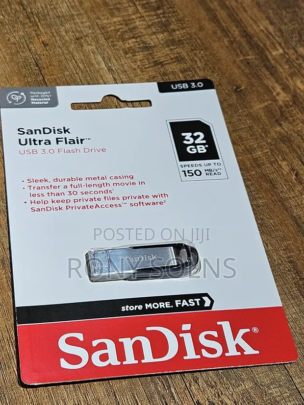 SanDisk Ultra Flair 32GB USB 3.0 Flash Drive - 1