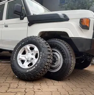 Brand New Sports Rims & Tires Upgrade