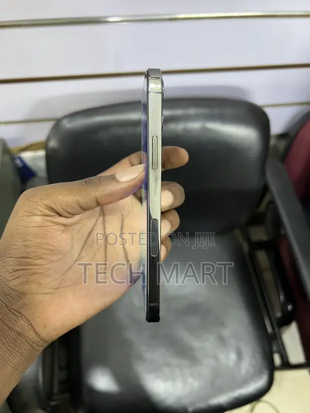 Apple iPhone 12 Pro 128GB Gray - 1
