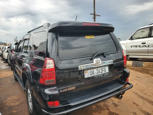 Toyota Hilux Surf 2009 Black - 1