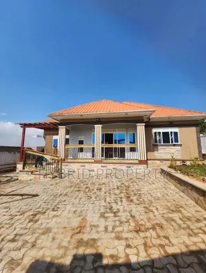 4 Bedroom House for Sale in Matugga~Kiryagonja, Gombe