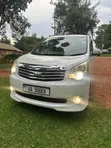 Toyota Noah 2.0 143hp FWD (7 Seater) 2011 White - 1