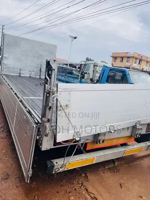 1988 Mitsubishi Fuso Rigid Truck