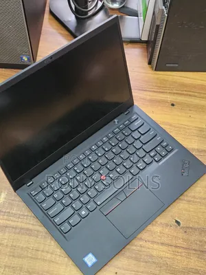 Lenovo ThinkPad X1 Carbon Laptop