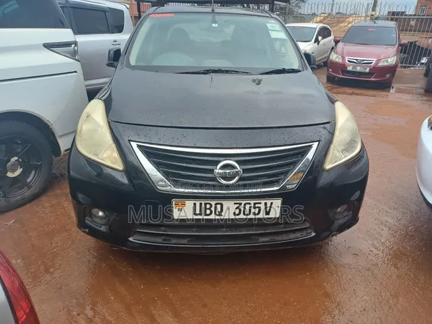 Nissan Latio 1.2 2012 Black - 1