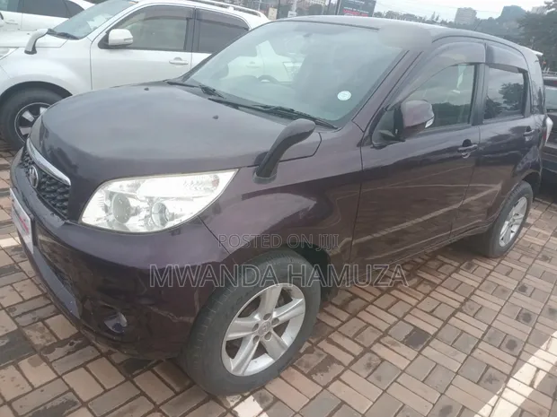 Toyota Rush 2012 Black - 1