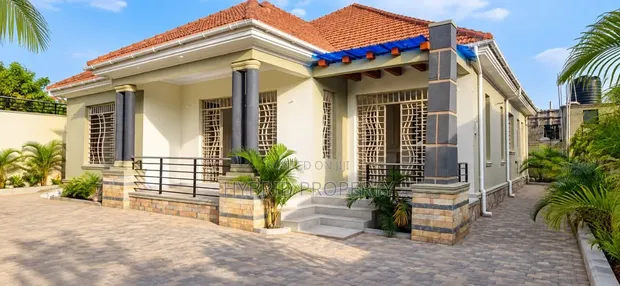 4-Bedroom House for Sale in Bwebajja, Wakiso - 1