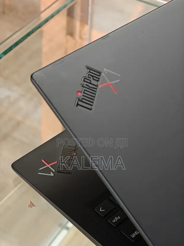 New Lenovo ThinkPad X1 Carbon Laptop - i7, 32GB RAM, 512GB SSD - 1