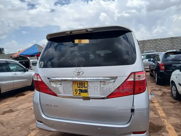 Toyota Alphard 2.4 Petrol AWD 2010 Silver - 1