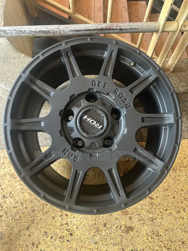 Land Cruiser Rims - 18 Inch, 5 Holes - 1