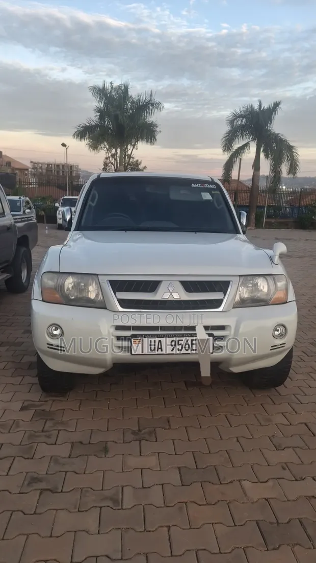 Mitsubishi Pajero 2006 White - 1