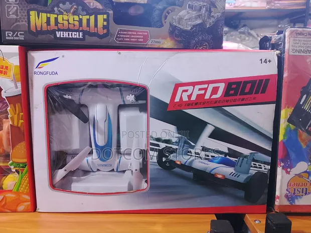 Rongfuda 2-in-1 RC Flying Car and Quadcopter - 1