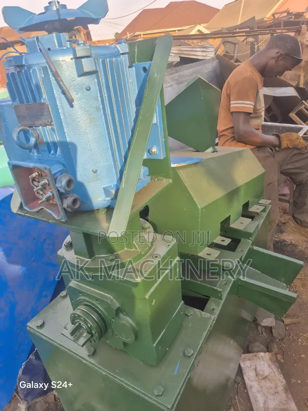 Palm Oil Pressing Machine - 1