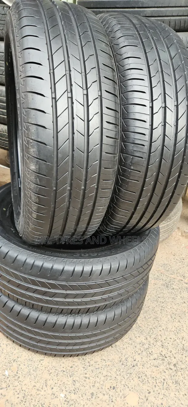225/65R17 Bridgestone Alenza Tyres (Foreign Used) - 1