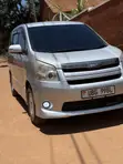Toyota Noah 2.0 143hp AWD 8 Seater 2009 Silver - 2