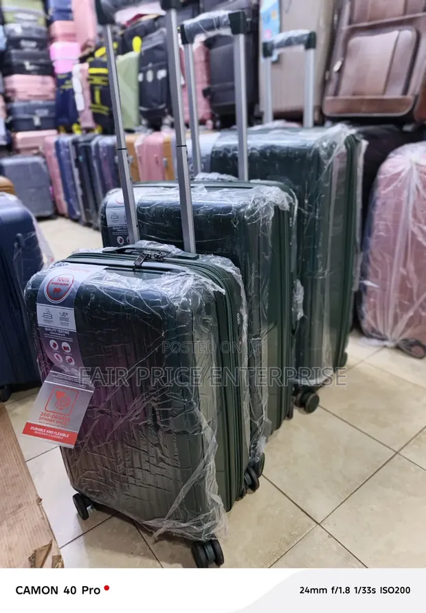 Noble Plastic Suitcases Full Set (3pcs) - 1